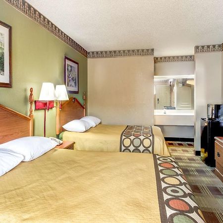 Super 8 Newnan Hotell Eksteriør bilde
